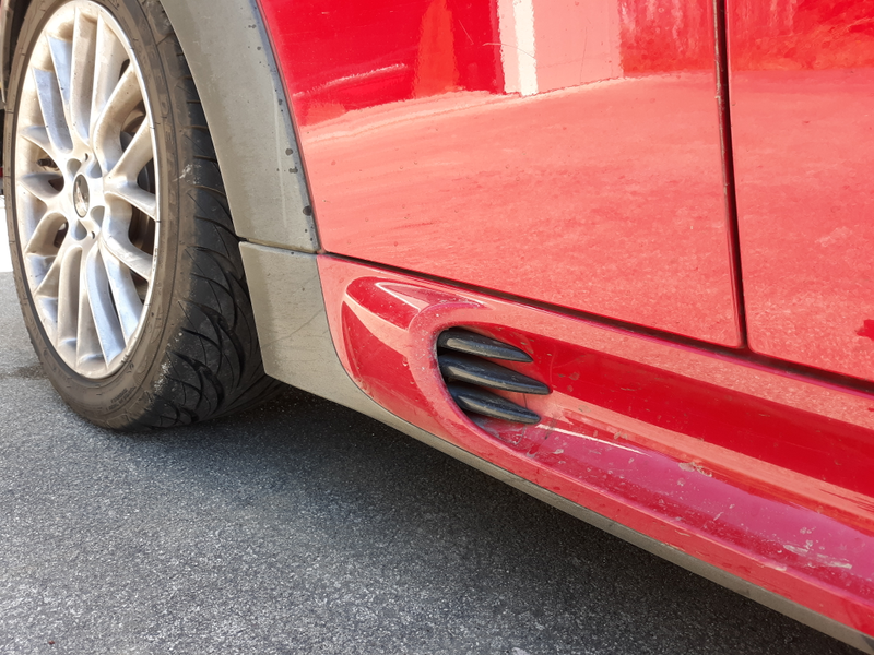 These side vents are ground zero for rockchips